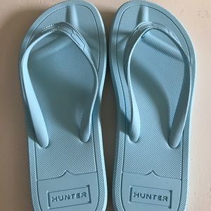 Hunter flip flops